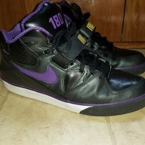 Nike Auto Force 180 Mid Tops